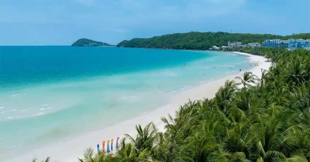 Turquoise water and white sand at Khem Beach in Phu Quoc