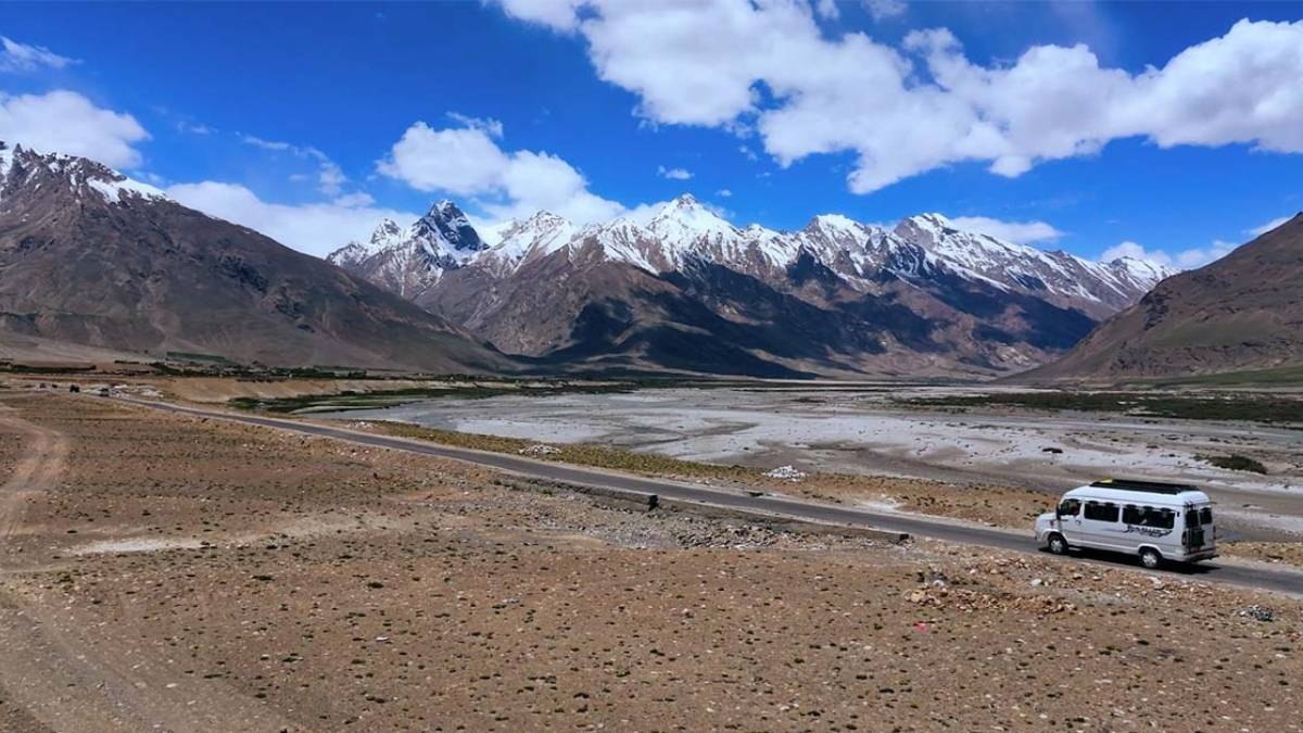 Zanskar Valley: The Complete Travel Guide 2026
